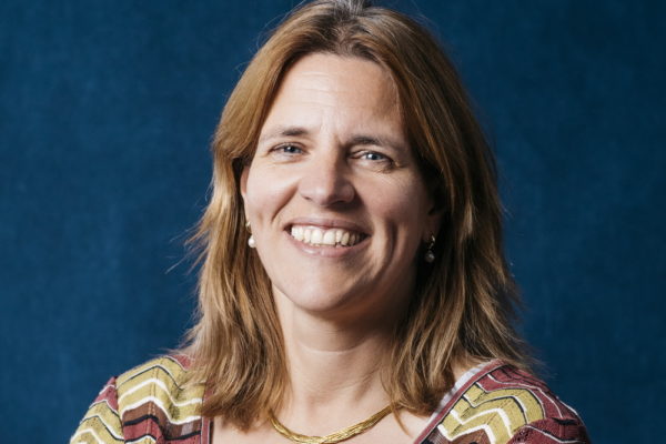 AMtopvrouwen Karin Bos (Achmea): ‘de verzekeringssector is heel interessant voor jonge mensen’: Karin Bos (1969) is directeur Schade Particulieren bij de divisie Schade &amp; Inkomen van Achmea  Vorig jaar stond ze op de twaalfde plek in de AM top 75… dlvr.it/Rrwnb3