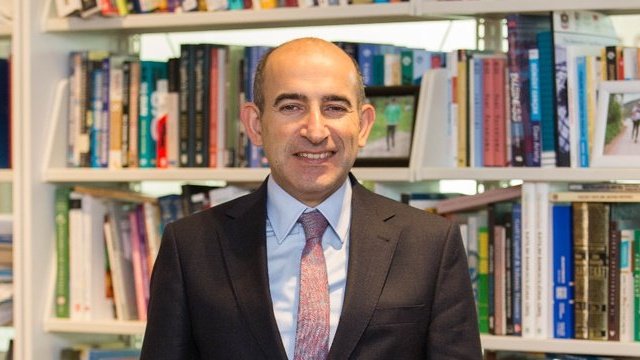 Boğaziçi Üniversitesi rektörü Melih Bulu, kutsalımıza hakaret eden LGBT kulübünü kapattı.