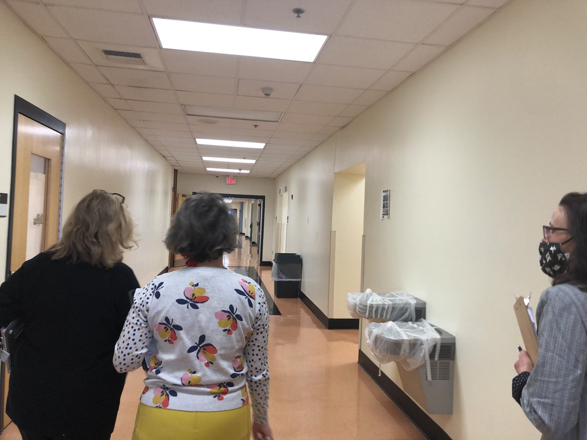 khechara's tweet image. Collaborating with the instructional team discussing the lesson objective and student work. @CentralHSPvd @pvdschools @YinkaAlege @HarrisonPeters 📖#instructionallearningwalks