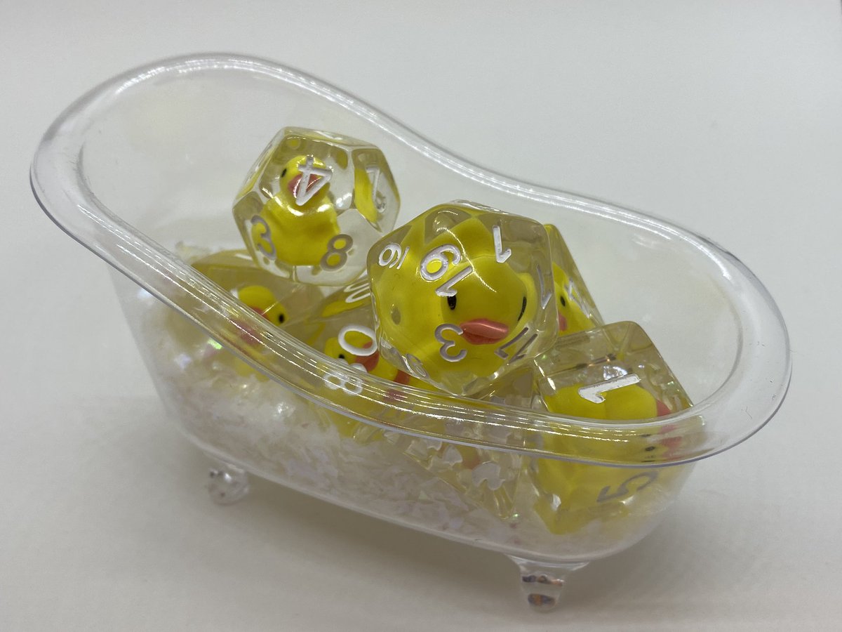 3700 followers seems like a good excuse for a GIVEAWAY!

3 lucky winners will receive a dungeon donuts set AND a set of Lucky Ducks in a Row dice (7pc, 8d6 or 10d10, winners choice). 

To enter:
✨follow me
✨REPLY to this tweet w/ something/one that makes you happy
(No QRT plz)