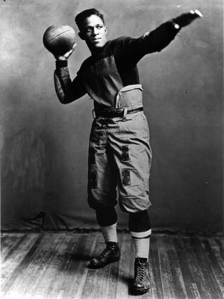 A twitter thread on the history of black quarterbacks in the NFL. You can read the full article here:  http://www.footballperspective.com/the-101-year-history-of-black-quarterbacks-in-the-nfl/It begins with Fritz Pollard, who was the "QB" and eventual coach of the Akron Pros. They won the first NFL championship.