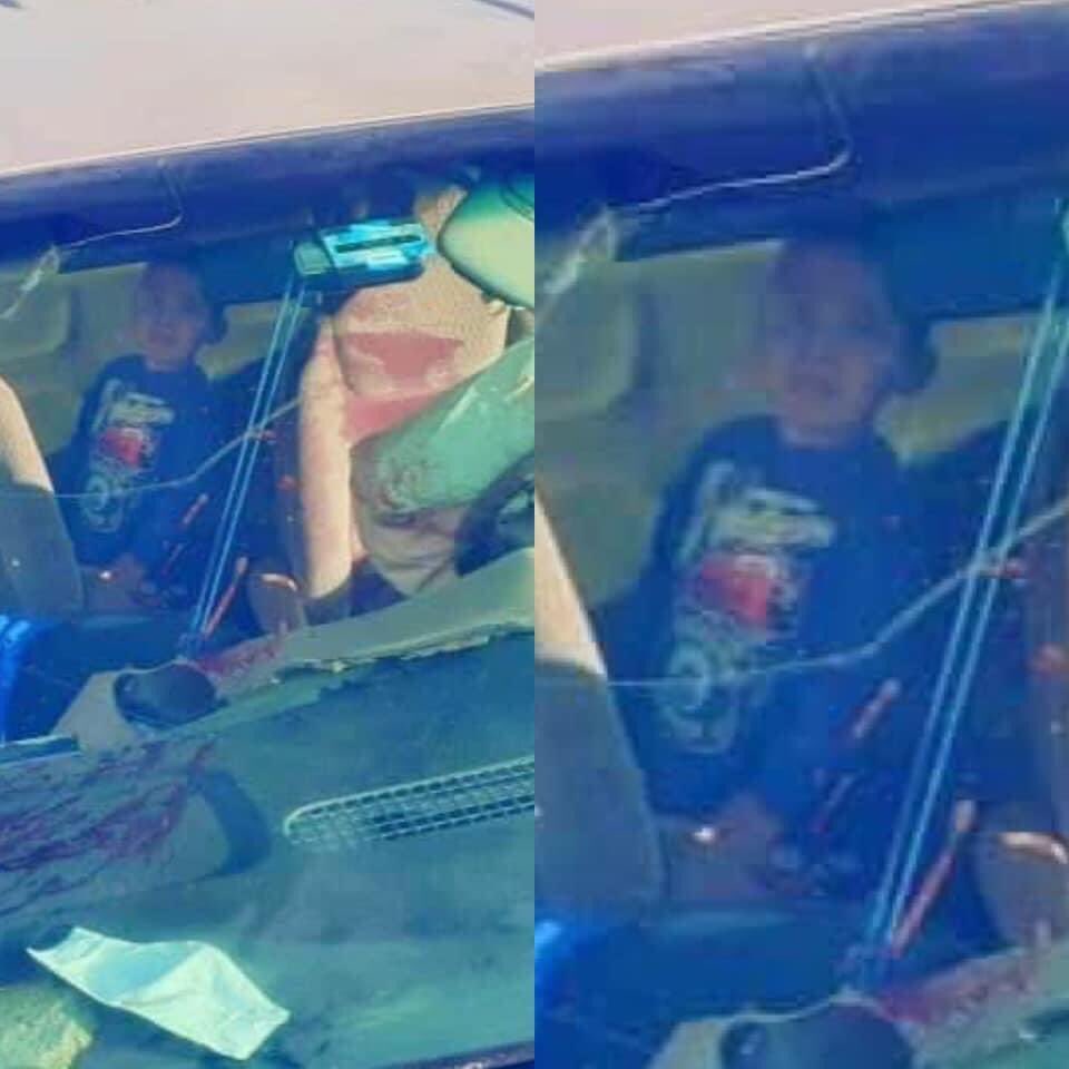 TrueOffMx's tweet photo. Triste noticia en Mexico 

La imagen más triste, hoy por la tarde una mujer pierde la vida a causa de bala perdida cerca del tramo del aeropuerto en la ciudad de Reynosa,Tam 
Llevando en la camioneta a su hijo que le tocó ver morir a su mamá. https://t.co/Xv6BsrEjR1
