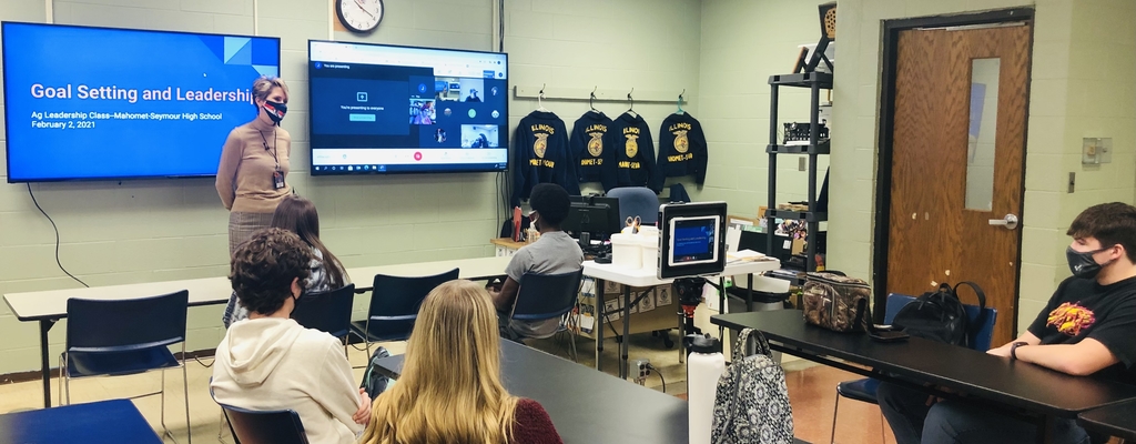 MSHSBulldogs's tweet image. Ag Leadership students learned about leading and setting goals from Superintendent Dr. Hall today in class! Great conversations!