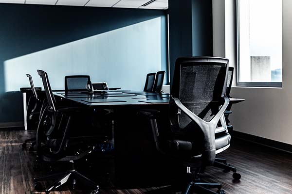 InfinityGroupUS's tweet photo. This office expansion was an opportunity for Morrison Mahoney LLP to elevate their ability to serve clients while ensuring their confidentiality. The new space was designed to be warm and inviting. https://t.co/ZIzAkC220q
