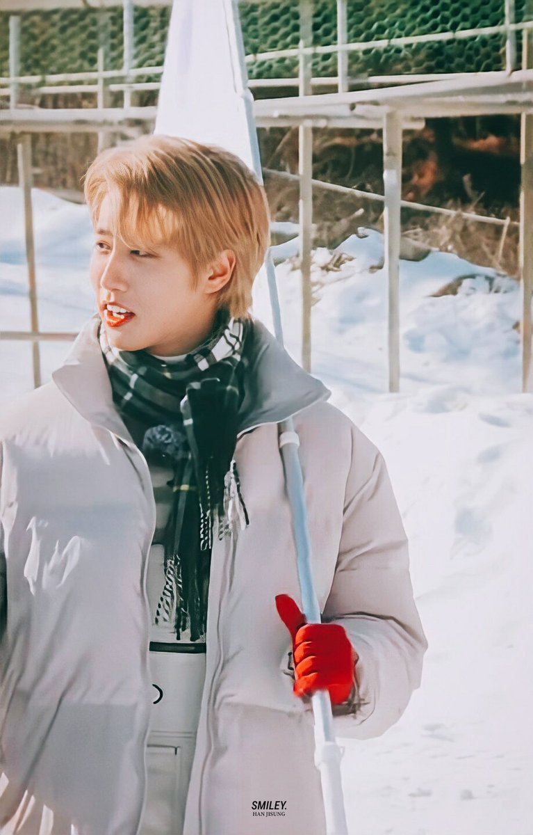 smileyhan914's tweet photo. 210203 SKZ-CODE EP.1

#HAN #한  #StrayKids #스트레이키즈 #SKZCODE https://t.co/qjv09OniL6