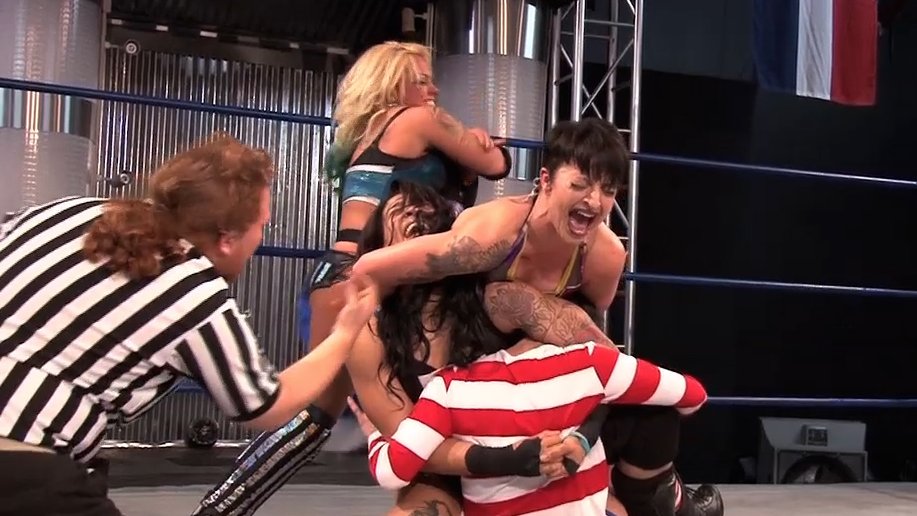 HighspotsWN's tweet image. Check out our @YouTube channel and be sure to subscribe, we're always adding great content. #HSWN

Like this throwback @queensofcombat match between @NikiMSavo VS @SoloDarling VS @wrestlingleva VS @RubyRiottWWE! #QueensOfCombat #QOC

youtube.com/watch?v=rHlW5O…