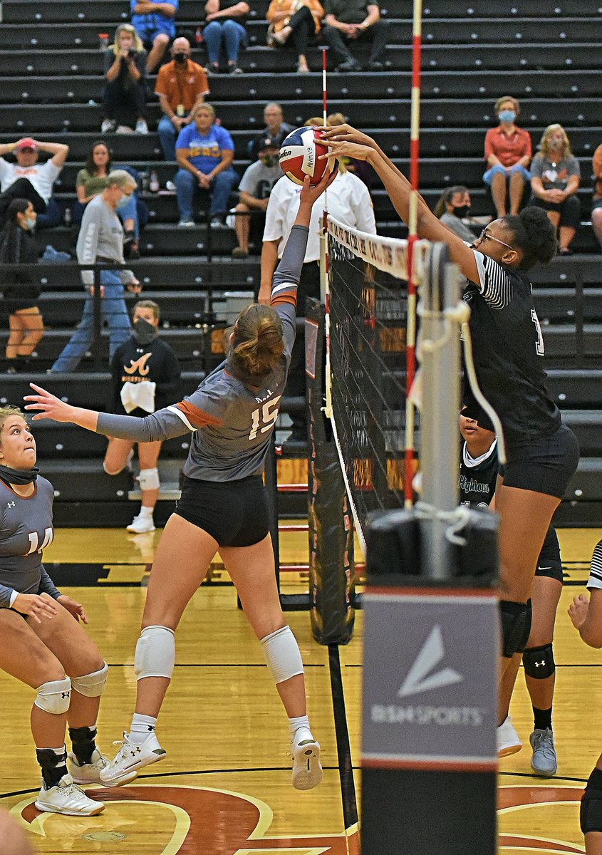 AlvinJacketVB's tweet photo. KEEP VOTING! These athletes deserve it๐คฉ Jamey Shewmake and Cody Smith (make sure you hit next to vote for Cody!)
#JacketPride #AV4L
https://t.co/oxLQUcuVLQ https://t.co/srqUMSNHqA