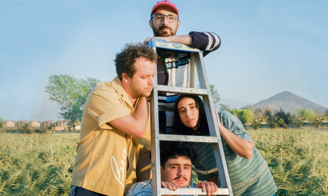 ¡Cuánta wea bacan!

"Arde lento", el primero LP de Chicarica aka <a href="/ricalachicarica/">chicarica</a>, un soundtrack epicwave para loopear mientras mundo sigue infectándose despacito.

buff.ly/3aq2F0a