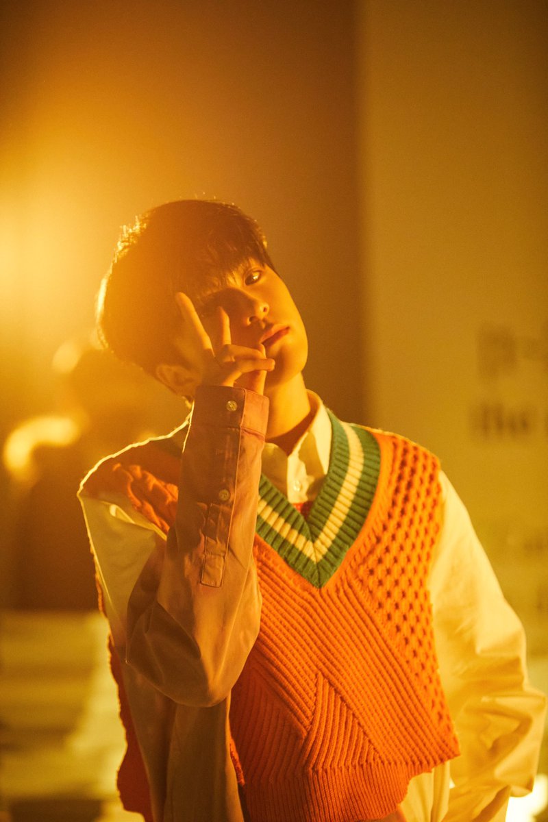 ruwooluvs's tweet photo. he so cute ,he always prepare fingers to make diamond in his hand ahh 🤣❣️ we so proud of you na sahiya. now you growing up and we'll growing up together 🔥❣️
#2GETHER_PRECIOUSASAHI
#ASAHI #YG_TREASURE_BOX #NEW_LINEUP #6TH_MEMBER #YG
@treasuremembers https://t.co/B6jbyF0vuB