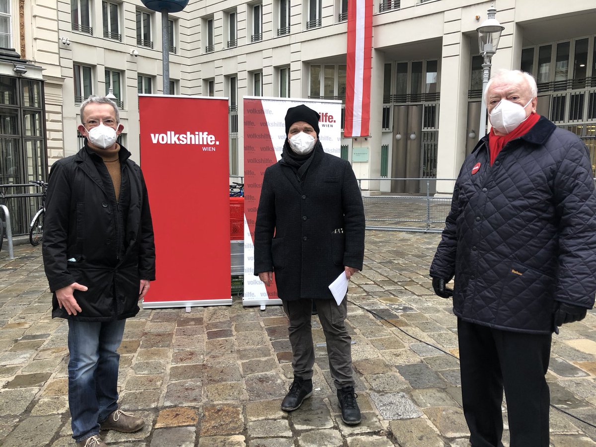 ua <a href="/Oxonitsch/">Christian Oxonitsch</a>, @KinderfreundeOE, <a href="/CObonya/">Cornelius Obonya</a>, @Courage_MzM, <a href="/sosmitmensch/">SOS Mitmensch</a> 
<a href="/IlkimErdost/">Ilkim Erdost</a> Christian Konrad und <a href="/PeterWesely/">Peter Wesely</a>, <a href="/Menschen_Wuerde/">Menschen.Würde.Österreich</a>, andere mehr. Und viele, viele, viele mehr sind wohl auch gedanklich dabei. Allen, Danke! 🙏❤️