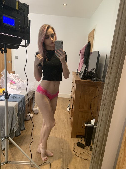 Next custom outfit :) https://t.co/Tybg8c7RGv<a href="/tag/mvsales"class="tags"><span>#mvsales</span></a>