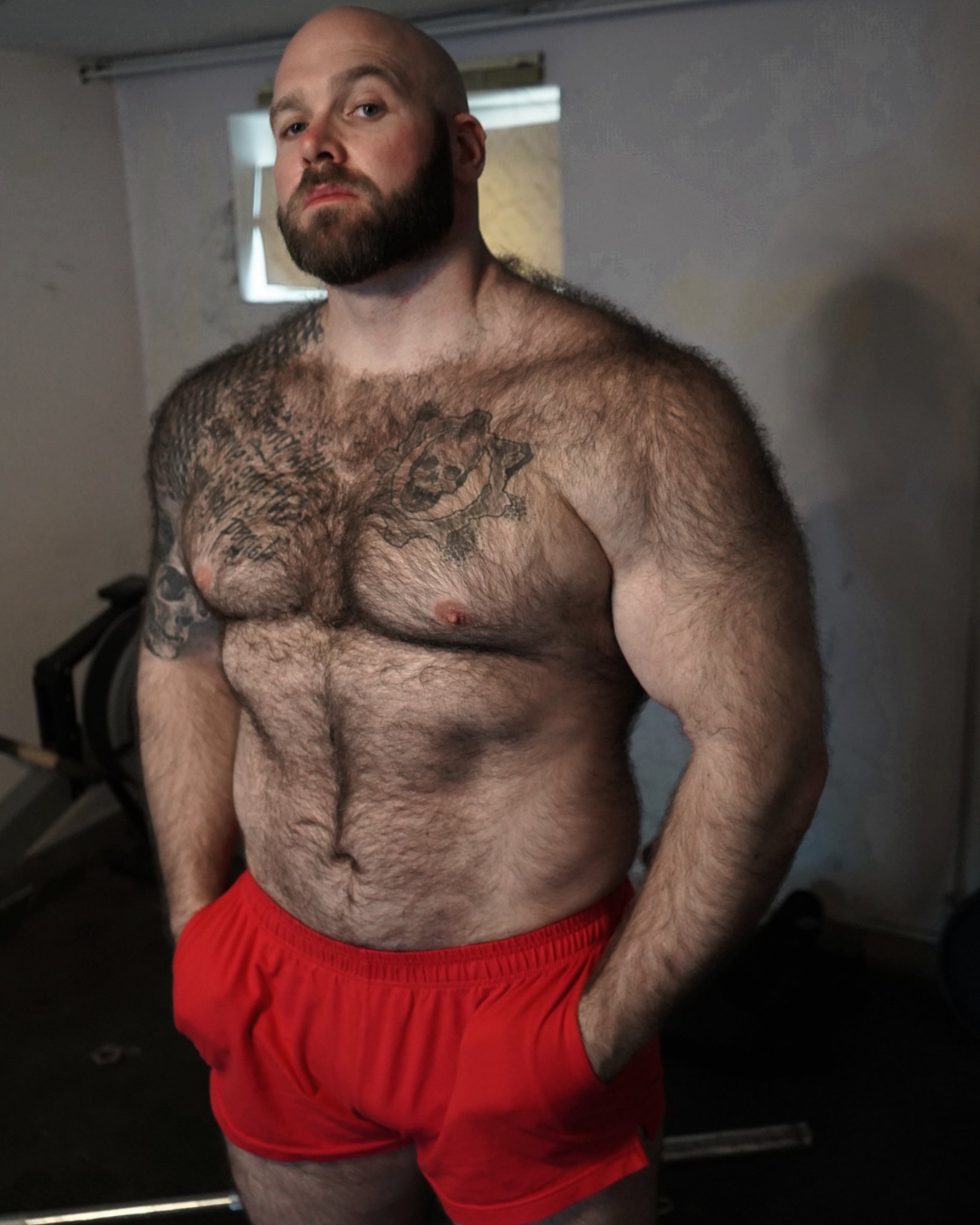 Gerald Gschiel The Human Bear Fanpage - #repost @gschielgerald_thehumanbear  ---People call me cave man, but I am fine with that 😜😂 #caveman .  #bigfood #sasquash #musclebear #muscleman #alphamale #alpha #hairyman  #hairychest #beard #