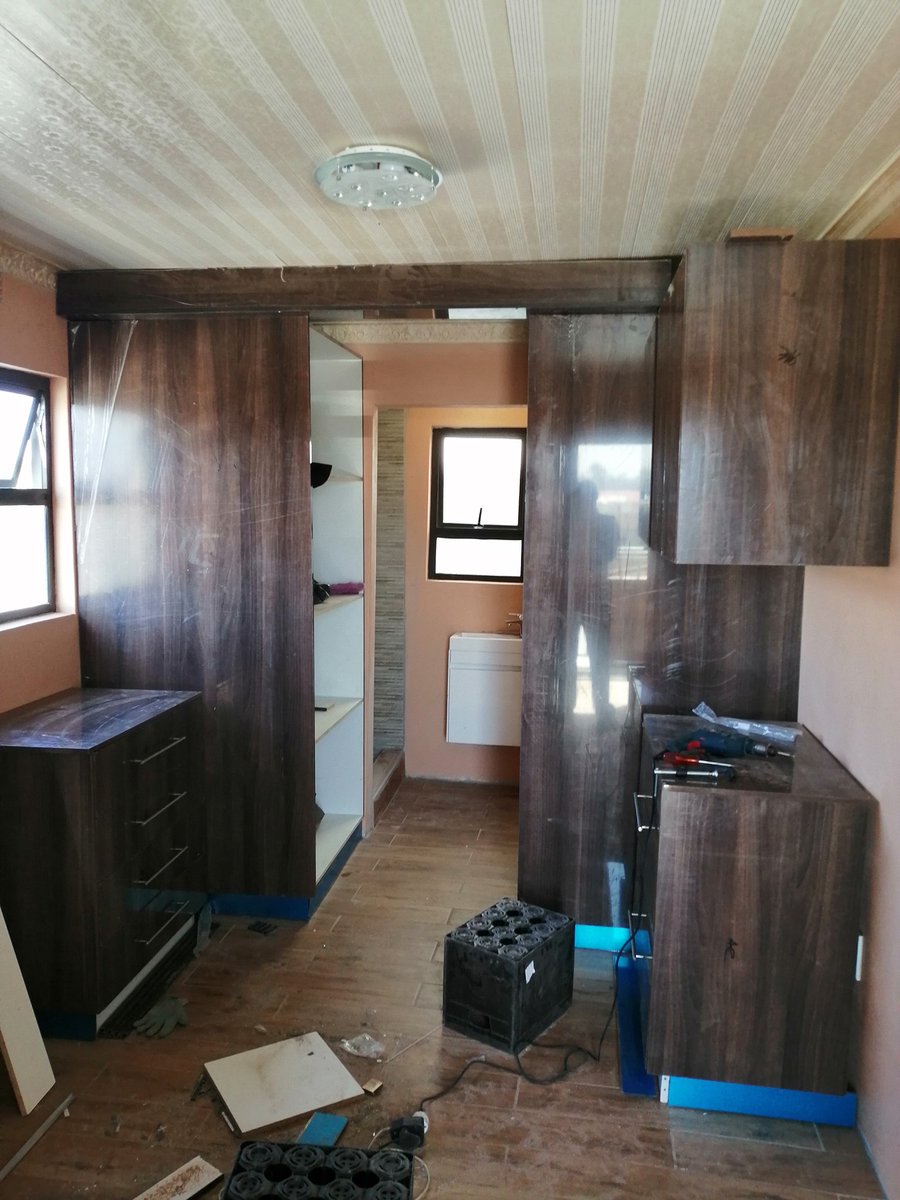 bathanded's tweet image. 