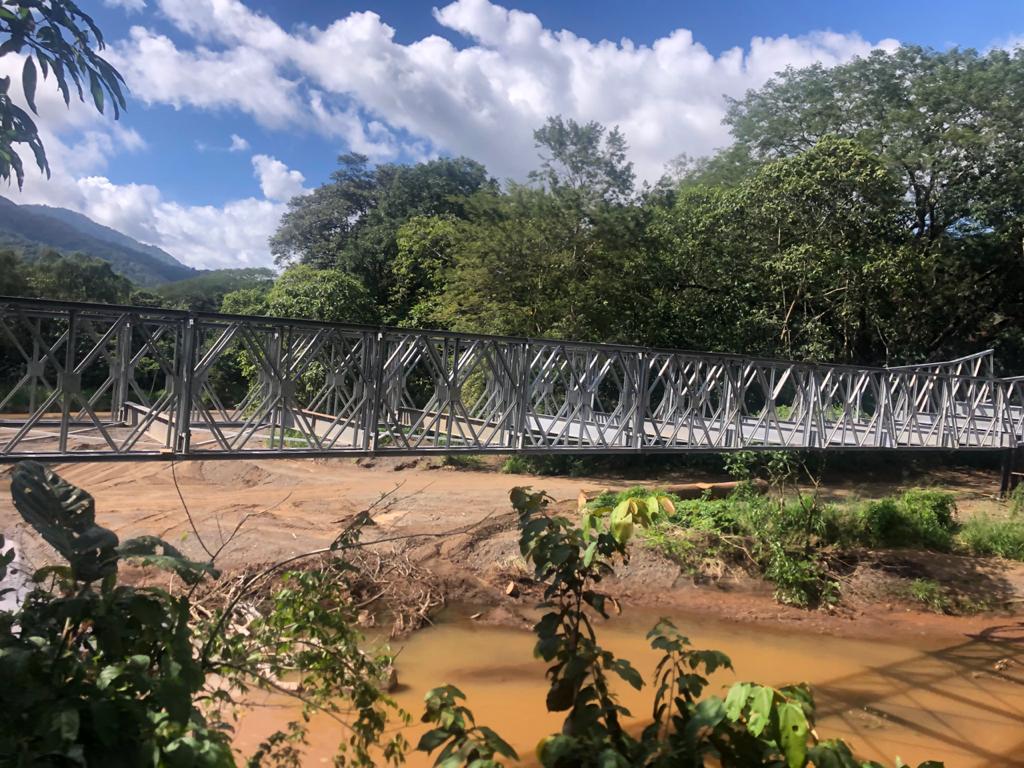 MabeyBridge's tweet image. We are really pleased to share these pictures just received from the Ministerio de Obras Públicas y Transportes to showcase another 60.96m C200 bridge built to help restore vital infrastructure in Costa Rica. More info about the project in this case study: mabeybridge.com/projects/Deliv…