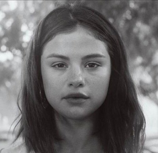 Selena Gomez as animals, a thread