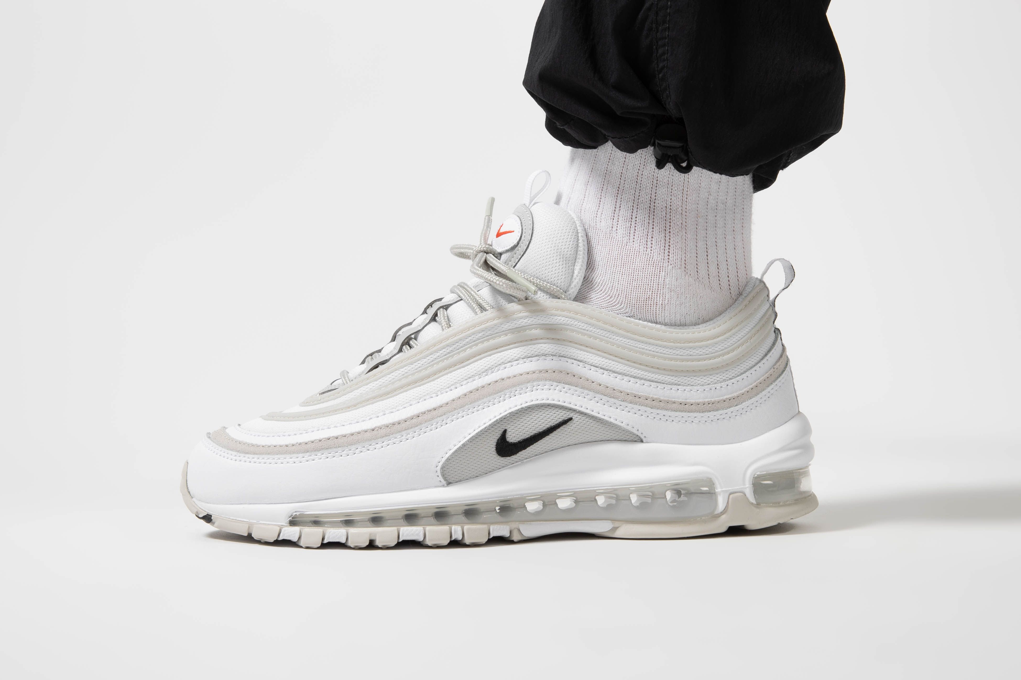 Titolo on Twitter: "These Nike Air Max 97 "Light Bone" t let you turn heads  everywhere you go ⚪️ Now available online. link 📲 https://t.co/MQcZWZsBQq  US 7.5 (40.5) - US 12 (46)