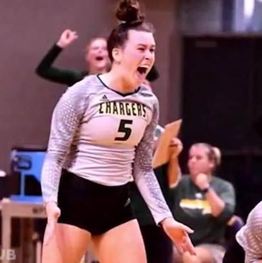 chrisv250's tweet photo. Happy National Girls & Women in Sports Day! This @izzyv_51 wonder child has grown into a wonder woman through the sports experience. #NationalGirlsAndWomenInSportsDay #CincoUno #letthemplayMI https://t.co/i8Tzp839hg