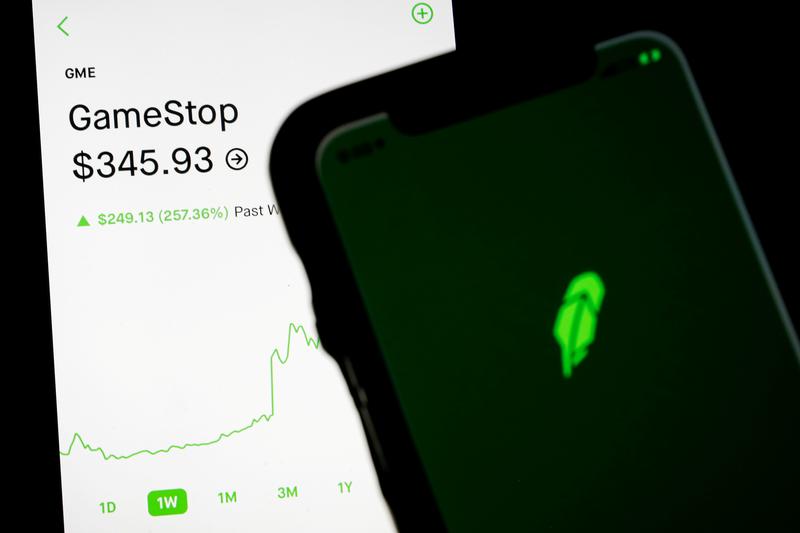 Reuters's tweet image. Robinhood to allow buying fractional shares of GameStop, AMC reut.rs/3jd5SUK