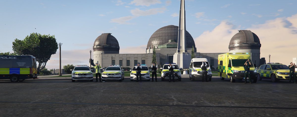 d_lerp's tweet photo. So at 20:00Hrs Some of the London Emergency Roleplay Team came together to remember Sir Tom Moore and what he has done for us

Thank you Sir Tom Moore

Thanks to everyone who attended 

@LERP_Official @LERP_ERPT https://t.co/UR96l1tsDM