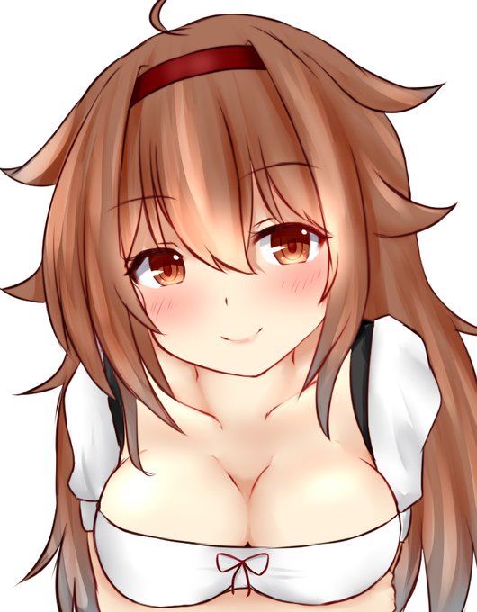 ん?どーしたの? #艦これ #白露(艦隊これくしょん) https://t.co/dGM0MZL4Ku 