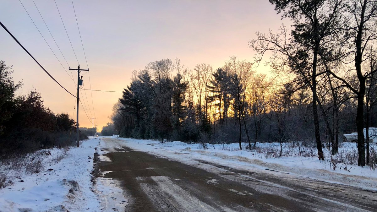 CoachHockett's tweet photo. Sun coming up today hit different. Been 3️⃣4️⃣4️⃣ days, but @PointersMBB among other @UWSPAthletics teams can finally say, It’s Game Day! Long road here, with countless efforts by many. Said this last March: let us not be defined by the past, but rather - what lies ahead. #Pointers https://t.co/Yc11Qxm5dW