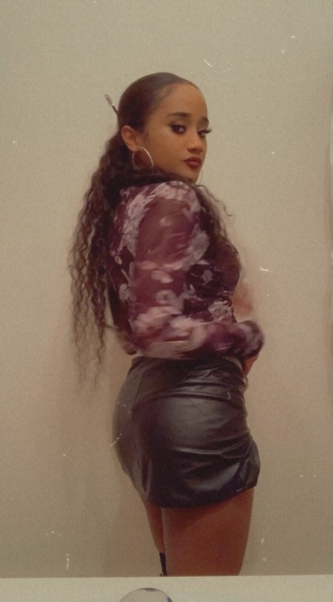 _dylizzle_'s tweet photo. Mrs. Untouchable ✨ https://t.co/EvcQ7qr4Ap