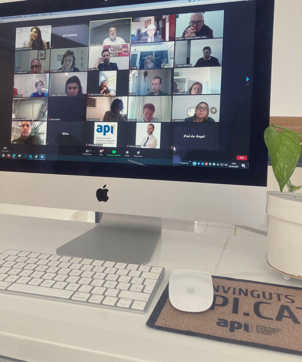 HousesCatalonia's tweet image. apigirona: Avui hem fet #elcafèDelsAPI aprenent una mica més sobre la llei de contenció de rendes de #lloguer i l’índex de preus. Gràcies a tothom per compartir estona, dubtes i bons desitjos 🙏🏻✨

bit.ly/2Lg3P5X