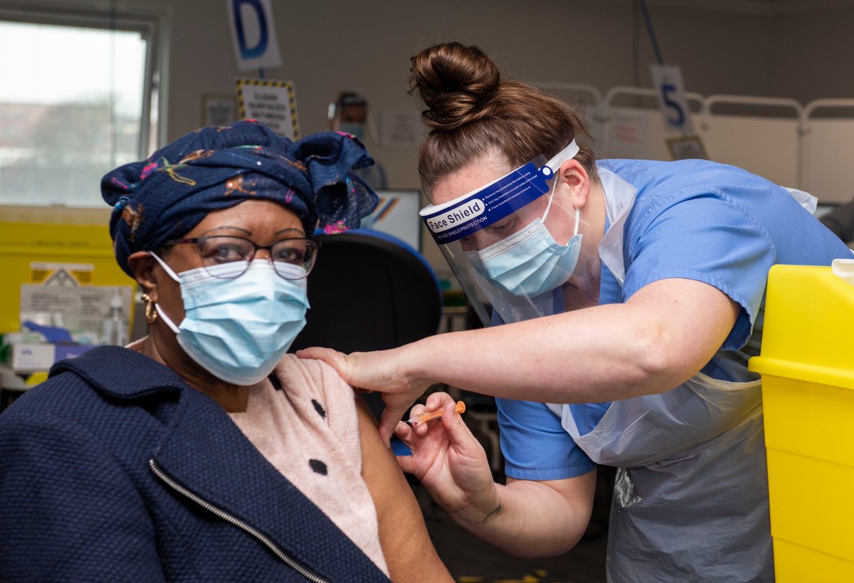 MyNottingham's tweet photo. ▶️ We’re supporting the NHS to get as many people protected as possible.
▶️ Anyone aged over-70 can now book:
💻Online https://t.co/HftL17xRZL
📞 Call 0115 883 4640
▶️ #GetProtected #KeepNottinghamSafe https://t.co/utl34NnGGh