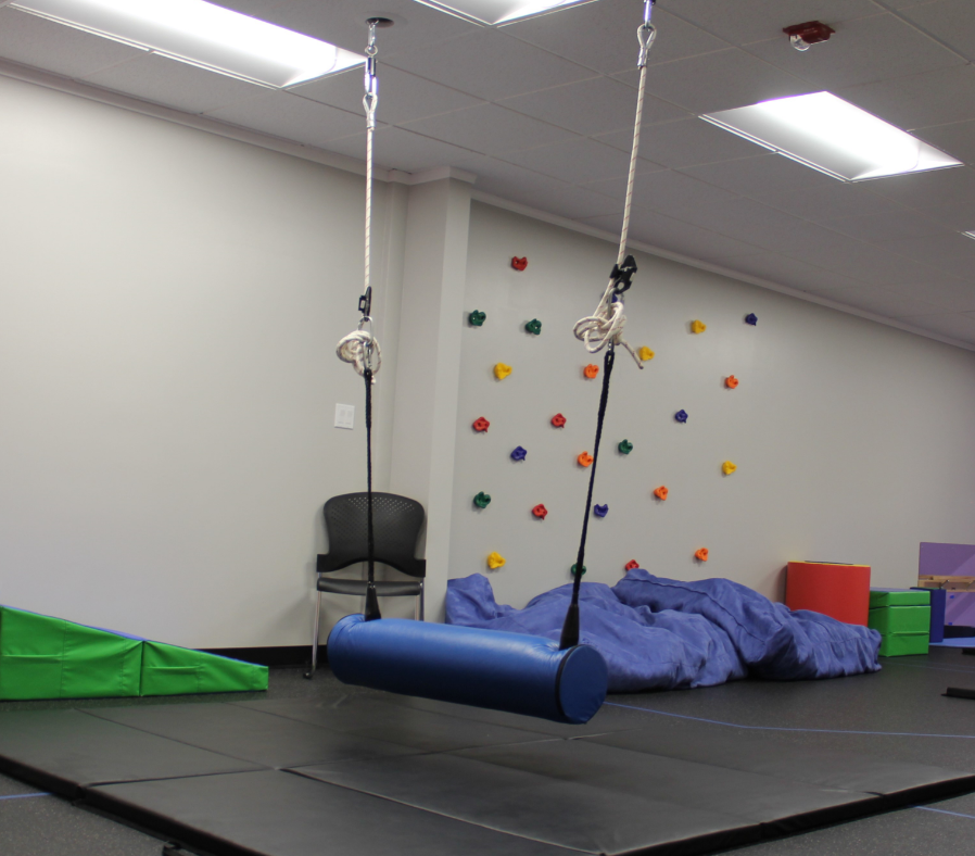 LittleStepsPT's tweet photo. A small look at our Highland Park location. Visit us at 1442 Old Skokie Valley Rd! 🌟 https://t.co/C4G1Qbj87F