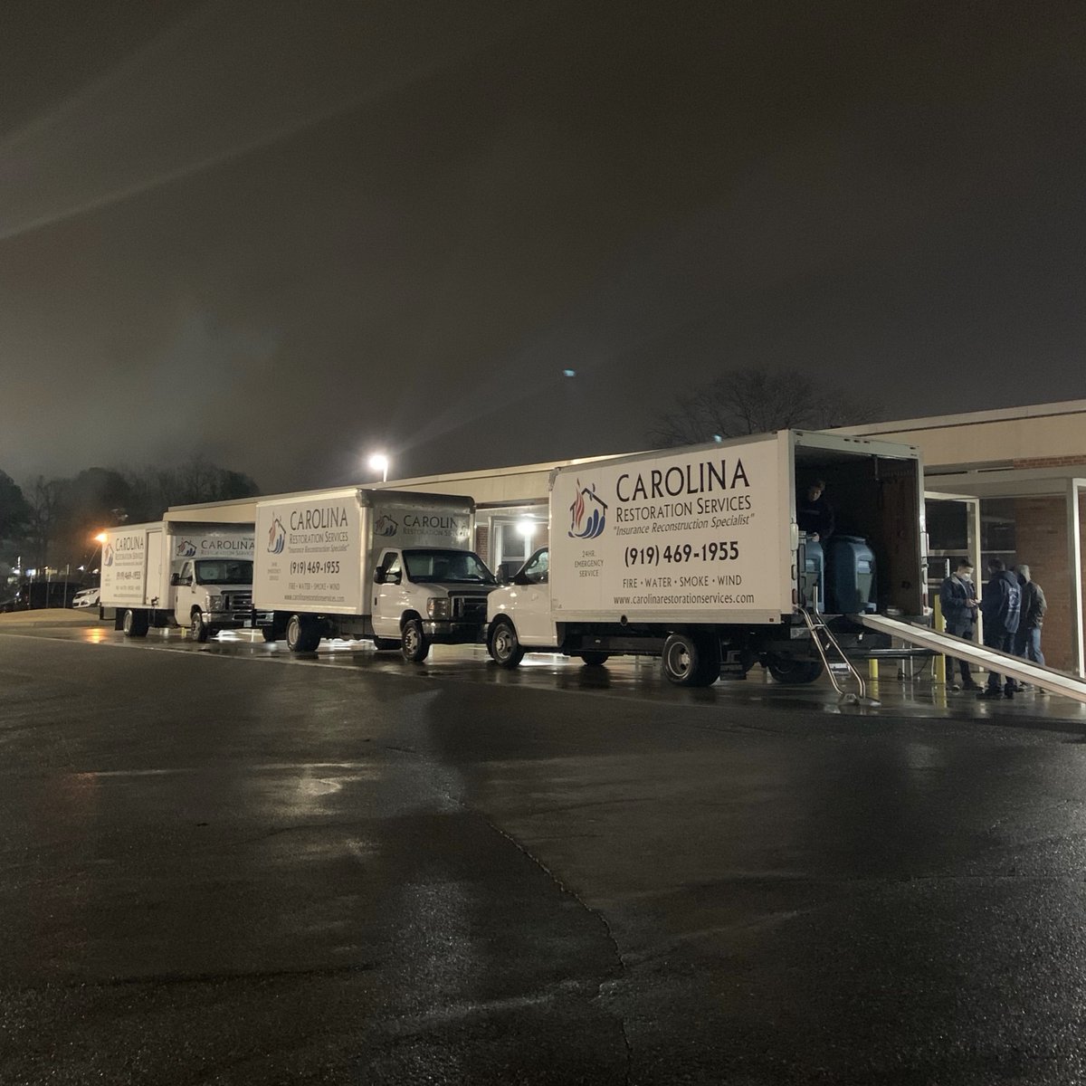 On Sunday evening, Carolina Restoration Services received a call for an emergency water loss at a local medical center. The Carolina Restoration Services team responded immediately and were on site within an hour of receiving the call.