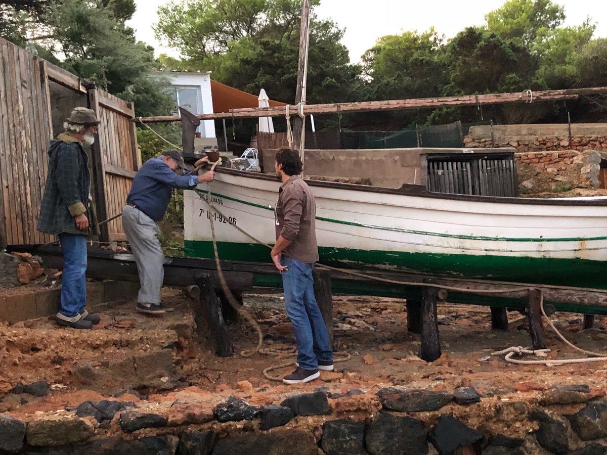 Esos momentos del #rodaje que nos llenan el alma.
#tbt #elsecretodeibosim #Ibiza #película #cineespañol #cine 
elsecretodeibosim.com