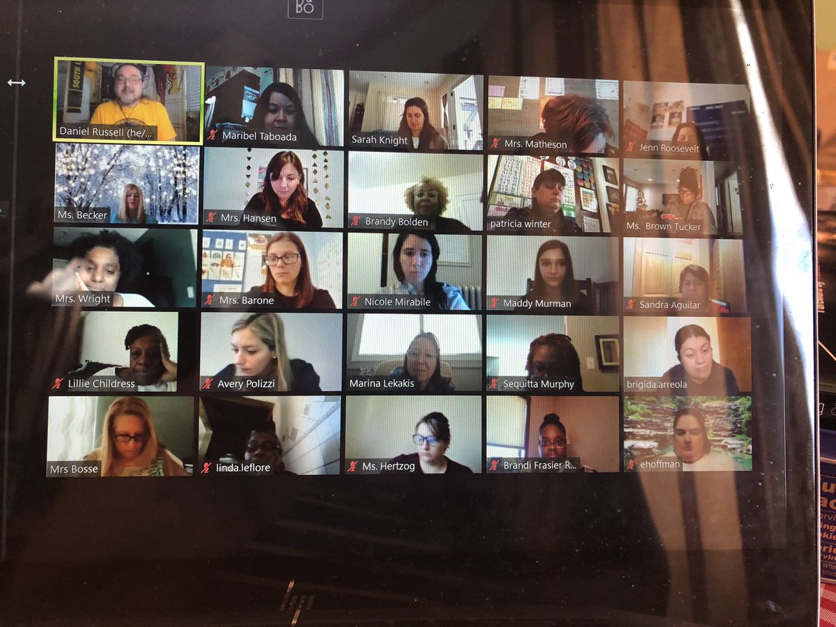 MaribelTaboada1's tweet photo. Learning CLR alongside my amazing D89 Roosevelt Staff!! https://t.co/2qdUoVp4Eq