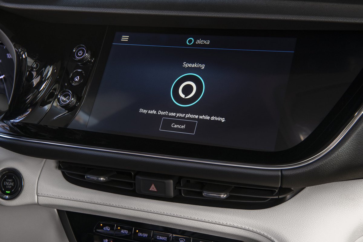 Chekomariscal's tweet photo. Buick presentó la nueva Envision, una SUV compacta premium que tiene lo mejor en tecnología, desempeño y lujo, cuenta con Alexa® de @amazon, disponible por primera vez en 🇲🇽 para el portafolio de General Motors a través de @OnStarMexico. ¿Tienes Alexa en tu casa?

@BuickMexico https://t.co/ZzjJgv1PVg