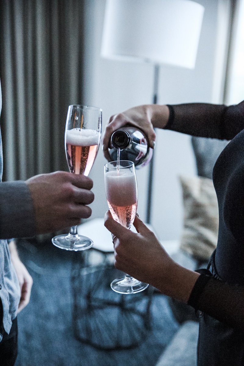 Enjoy an authentic, personalized experience delivered to your suite this Valentine's Day. Indulge in a three-course dinner set with a stunning floral arrangement and candlelight. 

Book now: bit.ly/2LcD8ip