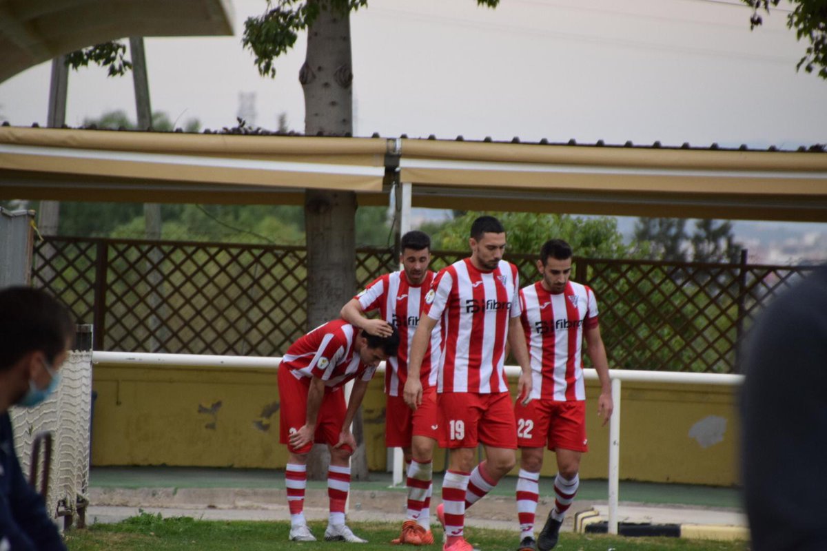 bullense1931's tweet photo. Empate a 1 ante el @UCAMMurciaCF B.
Nuestro gol lo marcó @josejavierros, a pase de @AdayPestano, igualando el partido.
¡Vamos #Bullense!
📷 @Mj_Guzman98 https://t.co/bD66LsqMyu