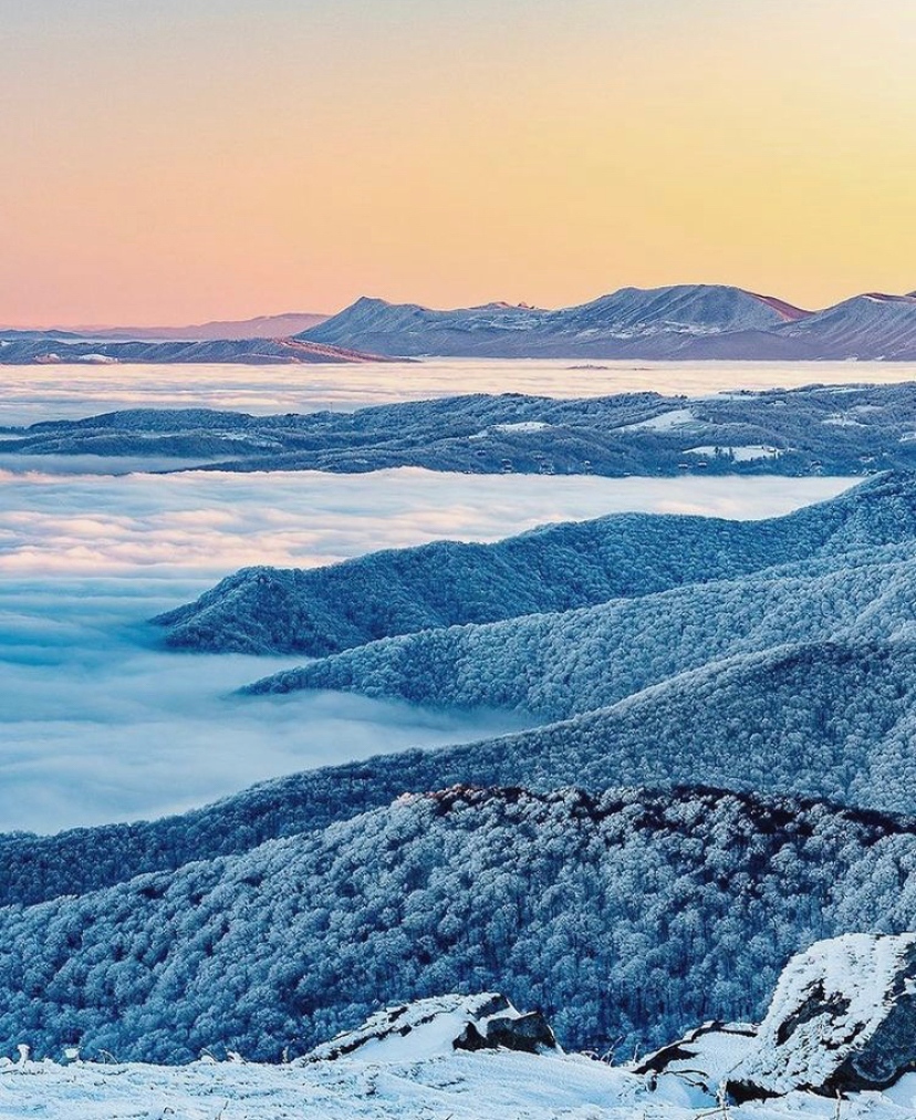 HostedAmerica's tweet photo. Looking for a quick weekend getaway or a vacation? Our friends over at @thefoundryhotel are the place to go! Asheville might be gorgeous all year long, but you can't beat those snowy-mountain views 🤩
.
.
.
#Raleigh #HostedAmerica #Weekend #Technology #Voip #Fiber #RaleighDurham https://t.co/GDyppF7m8s