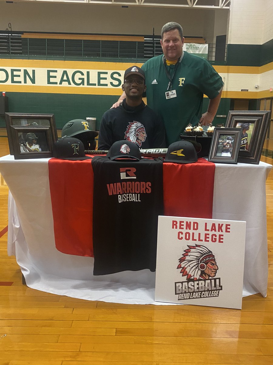 KFbaseball16's tweet photo. Willie Green on National Signing Day  Congratulations to Willie and his family https://t.co/5kvy5z59YV