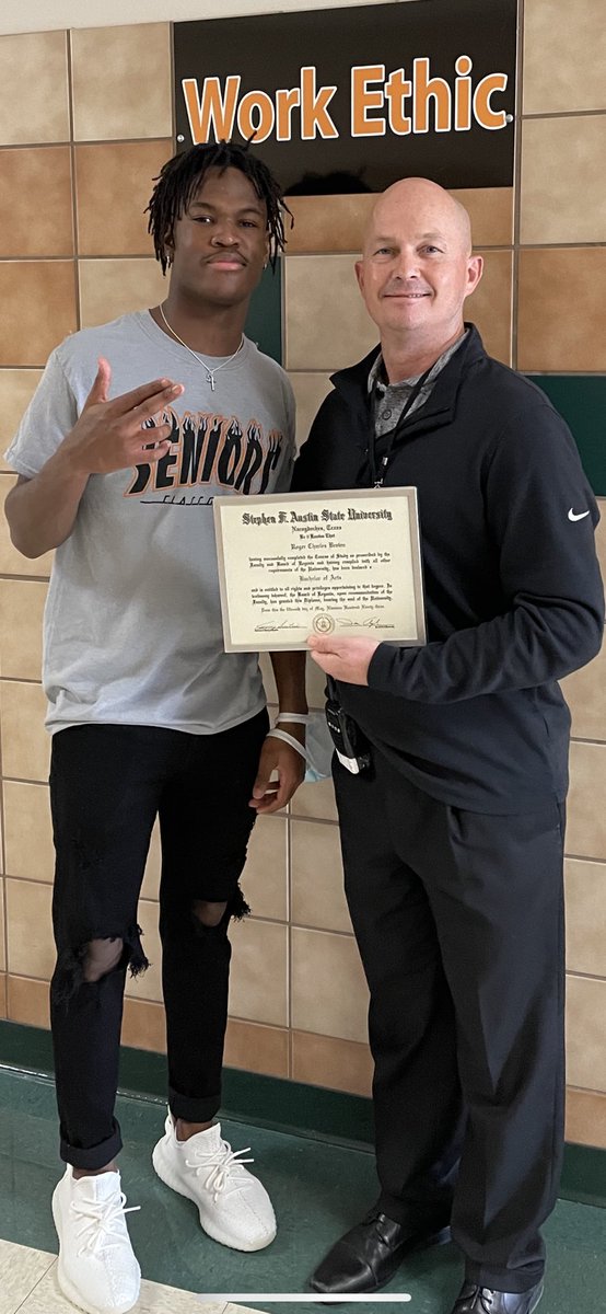 Coach Roger Brown. tweet media