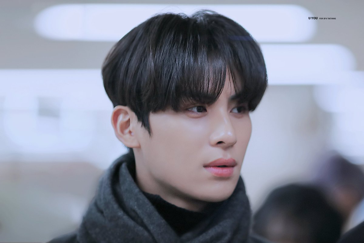 uyou_ty's tweet photo. 190204 출국
@SF9official
#SF9 #유태양 #YOOTAEYANG https://t.co/6ZjHSv5RcP