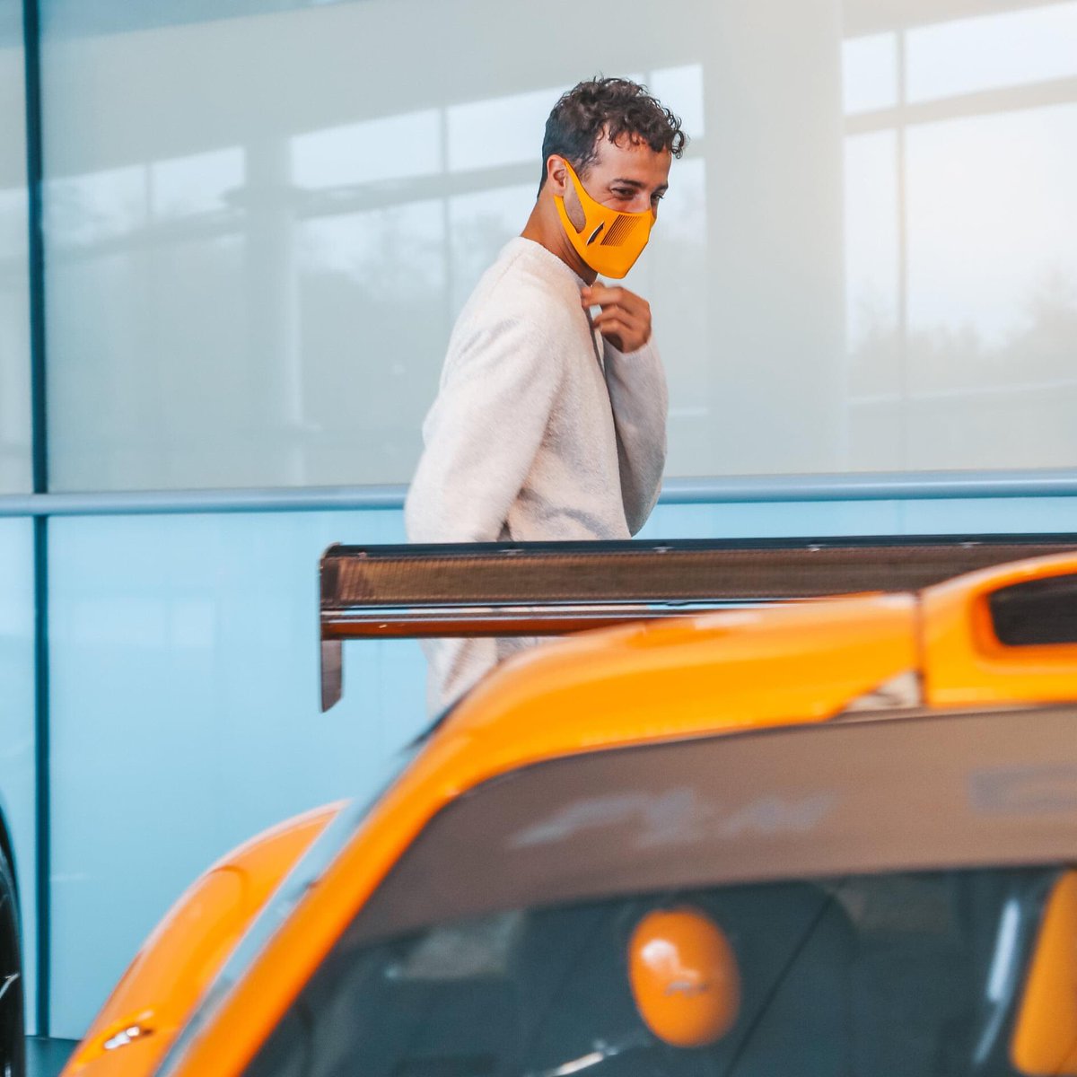 Daniel at McLaren: a very very necessary thread: