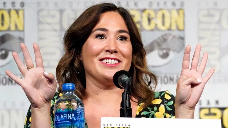 Emily Andras  @emtothea The queen herself - what a writer! An absolutely hilarious woman with incredibly beautiful morals, fighting for what SHOULD be shown on tv! And boy can she pick a cast! Need I say more?! #WynonnaEarp  #FiveForWynonna  @SYFY  @NBCUniversal  @nbcentpr