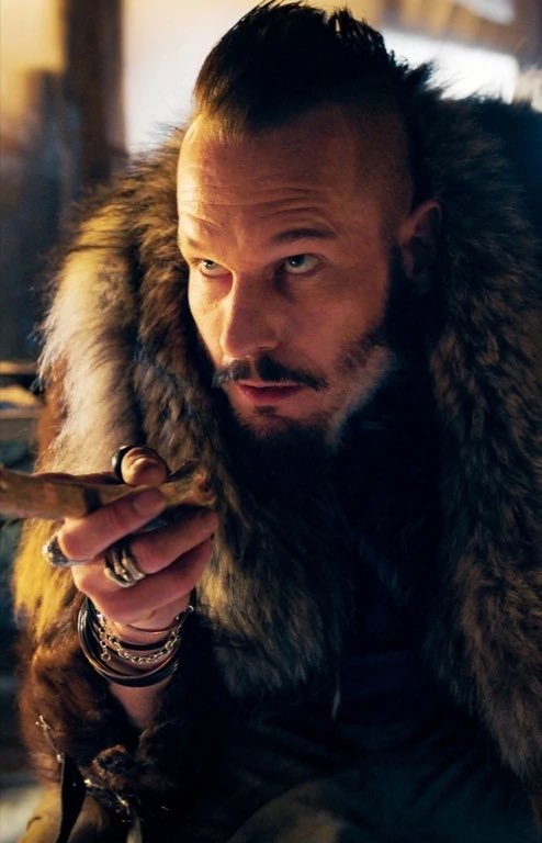 Bobo Del Rey  @MichaelEklundWhat a bastard of a villain. He was a good man, who got sent to hell accidentally! But he did make some silly decisions too. So disheartened, he became the REVENANT leader! #WynonnaEarp  #FiveForWynonna  @SYFY  @NBCUniversal  @nbcentpr