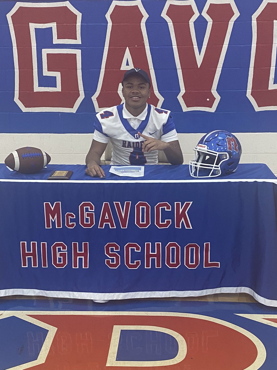 johnson_keimari's tweet photo. It’s Official I’m truly bless 🙏🏾✍🏾💯 #vallyprep Tennessee valley Prep @AdrianA14341147 @tnvpsa @_Mcfootball https://t.co/TPEl4lESPe
