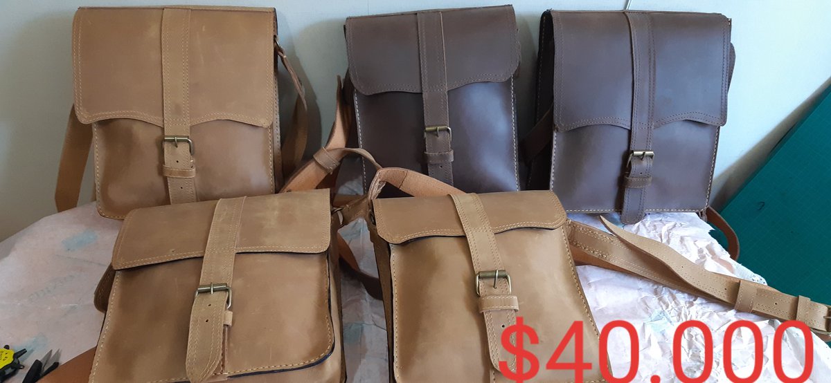 Terminada la producción
Trabajo echo a mano ,cuero graso,