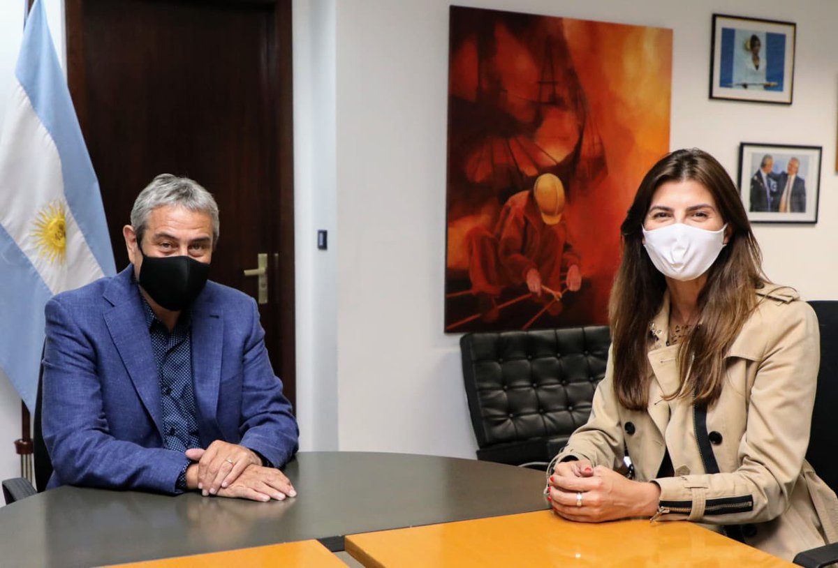 Muy buena reunión con el ministro de Desarrollo Territorial y Hábitat <a href="/jorgeferraresi/">Jorge Ferraresi</a> 🇦🇷 Es una gran noticia que esté en marcha un plan nacional de construcción de viviendas. Son 2500 viviendas para Salta, con un porcentaje importante destinadas para la ciudad de Salta.