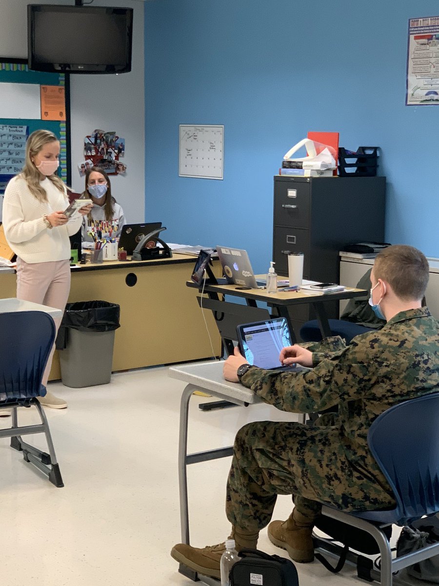 Pocomoke High teachers and students celebrate #WorldReadAloudDay! Reading matters! <a href="/jenifer_rayne/">Jenifer Rayne</a> <a href="/BusyBLibrary/">Brittany Tignor</a> <a href="/McGinnis815/">Lauren Paige</a> <a href="/huffy3420/">Matt Hoffman</a> <a href="/Aewallace8/">Dr. Annette Wallace</a> <a href="/WorcesterSystem/">Worcester Schools MD</a>