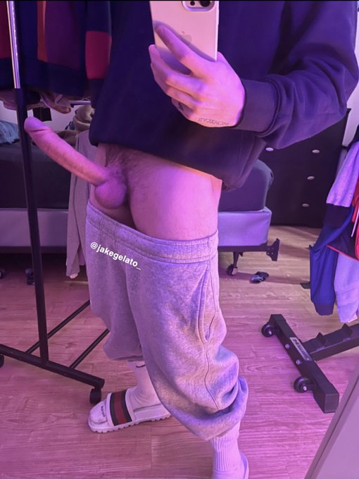 Rock hard 🤟🏼  could you handle this much cock? https://t.co/TuY94vWHns