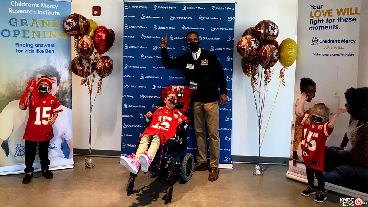 kmbc's tweet photo. WHAT A RECEPTION! ❤️💛 Patrick Mahomes’ 15 and the Mahomies Foundation surprised a group of deserving kids at Children’s Mercy Hospital on Wednesday with brand new No. 15 #SuperBowlLV jerseys.

#ChiefsKingdom #RunItBack #SuperBowl @ChildrensMercy @Chiefs @15andMahomies https://t.co/fcEdrrWV7A