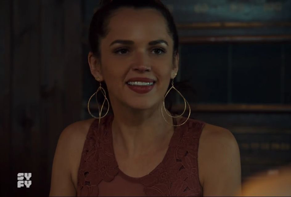 Rosita Bustillos  @TAMARADUARTEThe revenant we didn’t want to be a revenant. She has so much good but SO much bad in her too. She’s smart, tactful, and hot as hell! #WynonnaEarp  #FiveForWynonna  @SYFY  @NBCUniversal  @nbcentpr