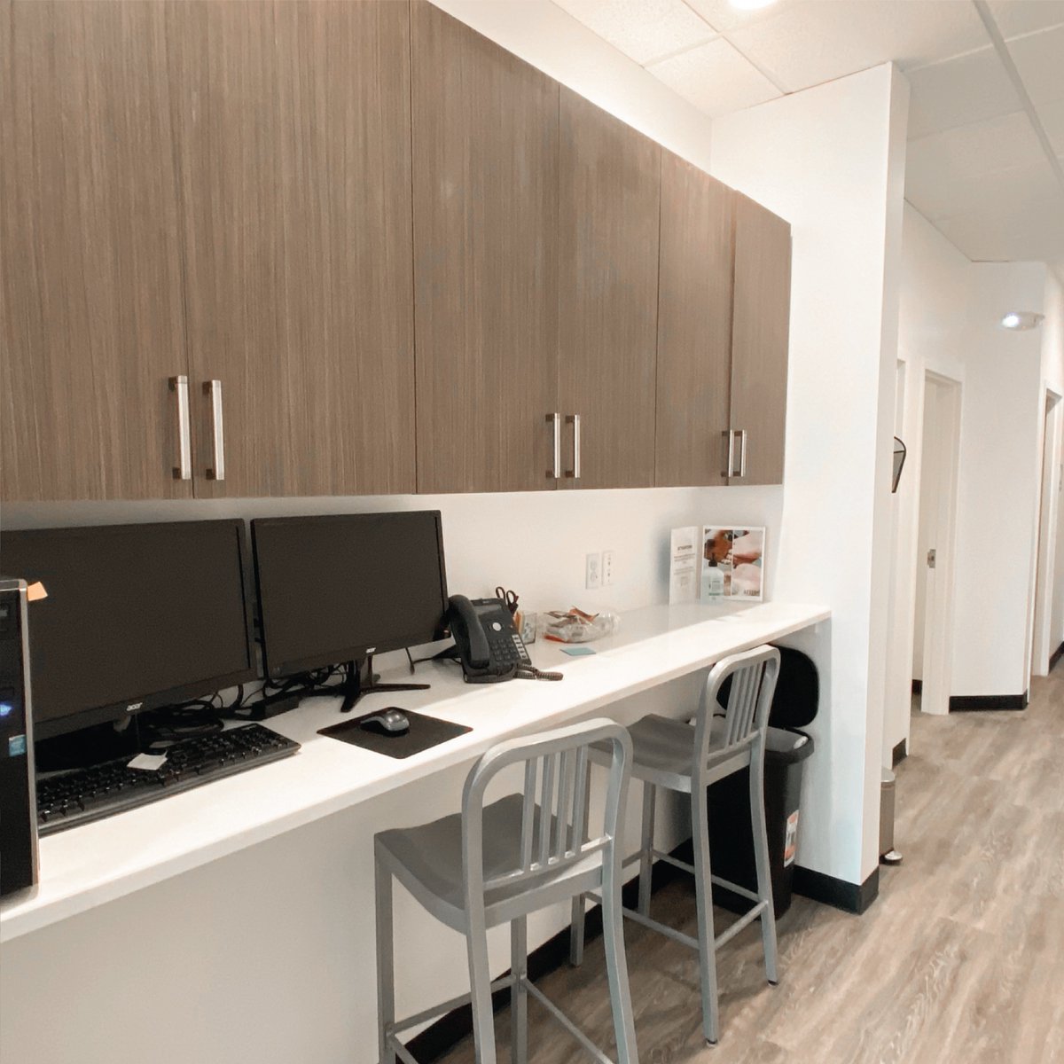 We renovated our Bountiful clinic last week—raise your hand if you love it just as much as we do! 🙋‍♀️🙋‍♂️